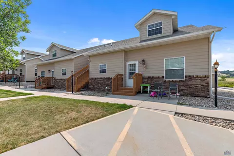 768 Earleen St UNIT F, Rapid City, SD 57701