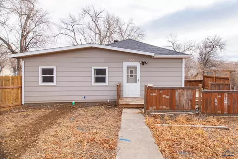 830 Willsie Ave, Rapid City, SD 57701
