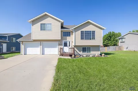 5047 Williams St, Rapid City, SD 57703