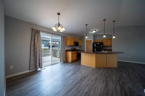 755 Bear Tooth Ct, Box Elder, SD 57719 photo 7