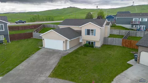 755 Bear Tooth Ct, Box Elder, SD 57719 photo 2