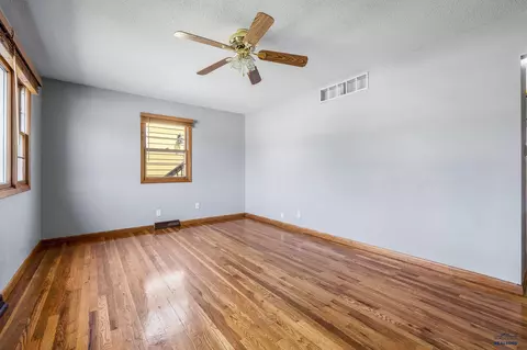 113 E Custer St, Rapid City, SD 57701 photo 4
