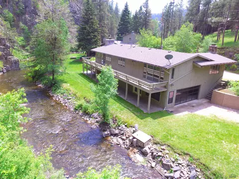 13270 Hisega Rd, Rapid City, SD 57702