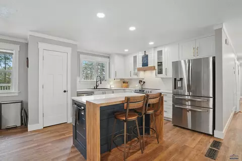 Kitchen - 8216 Chickadee Ln, Blackhawk, SD 57718 photo 1 of 4