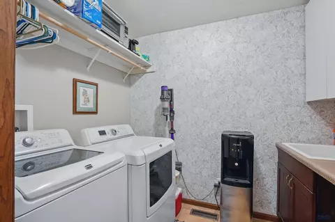 303 Kelly Ave, Wall, SD 57790 photo 23
