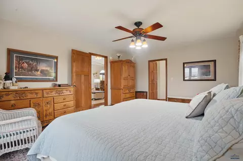 303 Kelly Ave, Wall, SD 57790 photo 13