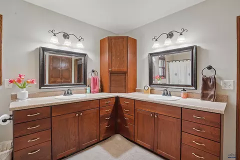 303 Kelly Ave, Wall, SD 57790 photo 16