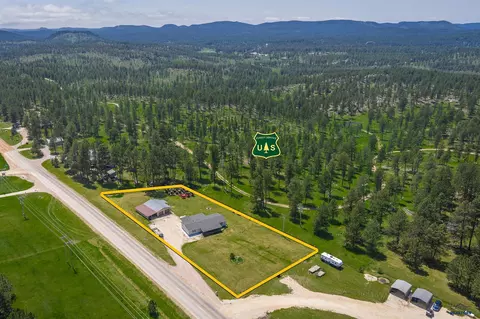 25451 Sidney Park Rd, Custer, SD 57730