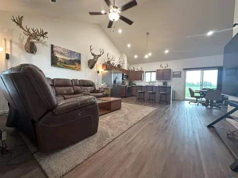 215 Aurora Ave, Spearfish, SD 57783 photo 3