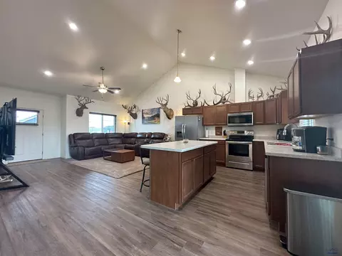 215 Aurora Ave, Spearfish, SD 57783 photo 2
