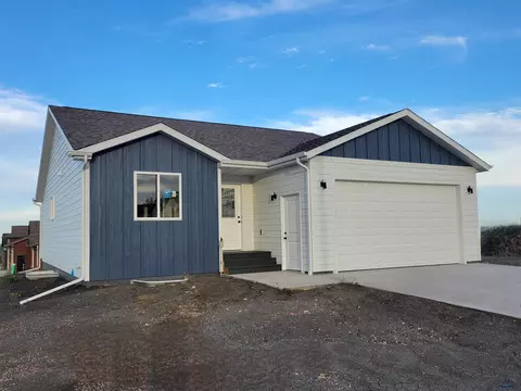 5232 Bunker Dr, Rapid City, SD 57701