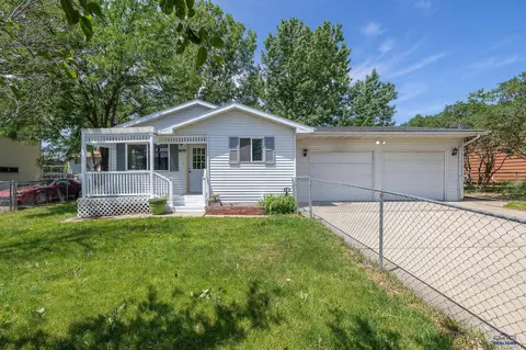 2439 Sprucewood, Rapid City, SD 57703