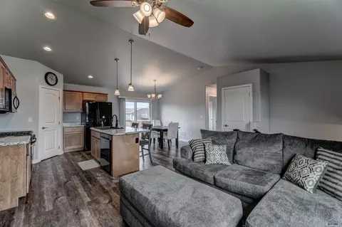 613 Civil Way, Box Elder, SD 57719 photo 9