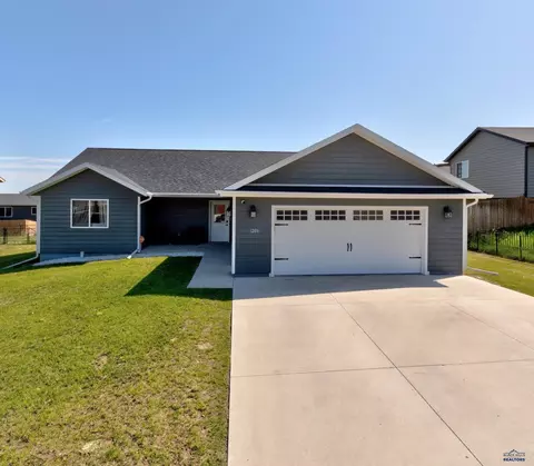 1208 Kodiak Dr, Box Elder, SD 57719 photo 1