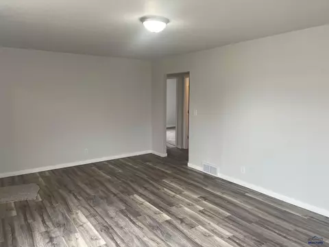 123 E Denver, Rapid City, SD 57701 photo 2
