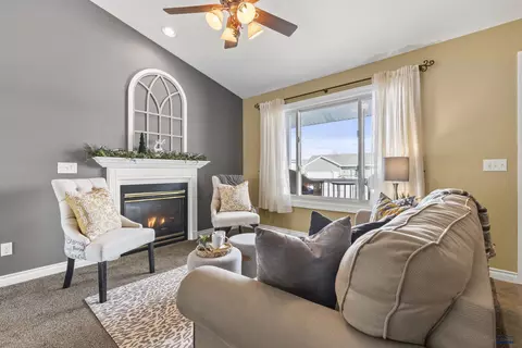 6725 Townsend, Summerset, SD 57718 photo 8