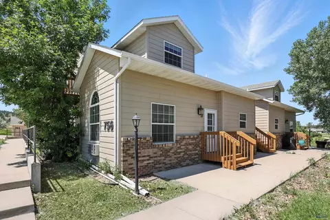 756 Earleen St UNIT D, Rapid City, SD 57701