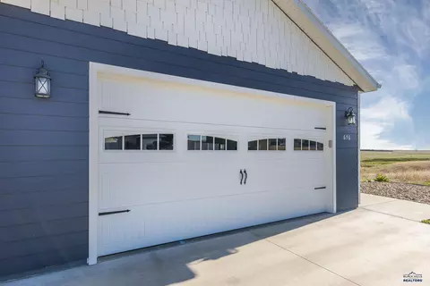 656 Liberty Park Dr, Box Elder, SD 57719 photo 2