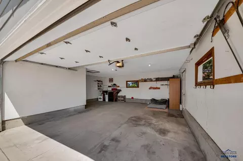 705 Zenith St, Belle Fourche, SD 57717 photo 24