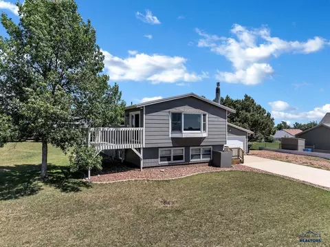 705 Zenith St, Belle Fourche, SD 57717
