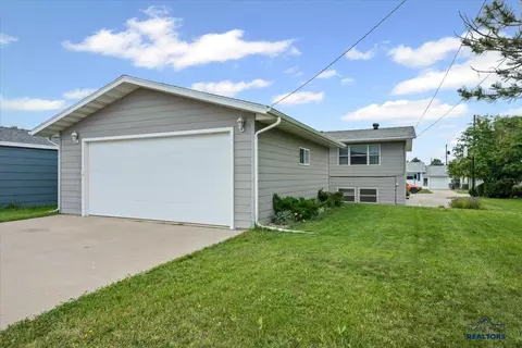 1932 Arizona, Sturgis, SD 57785