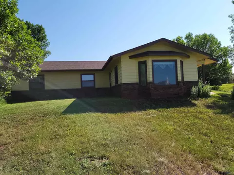 7955 Mt Royal Ln, Rapid City, SD 57702