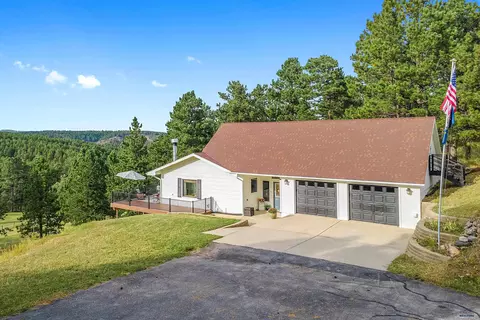 13620 Stratosphere Ln, Rapid City, SD 57702