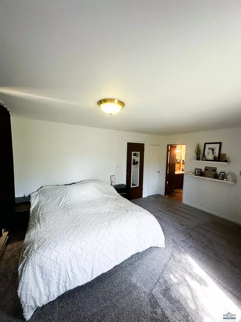 Bedroom - 410 W 8th, Winner, SD 57580 photo 1 of 6
