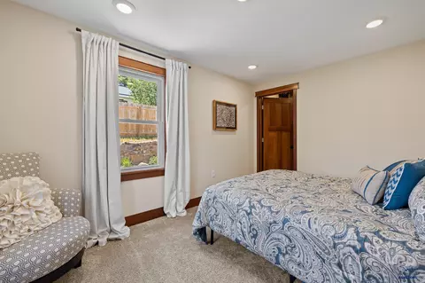 Bedroom - 720 Lincoln, Custer, SD 57730 photo 1 of 3