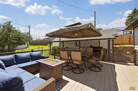 Exterior - 720 Lincoln, Custer, SD 57730 photo 5 of 7