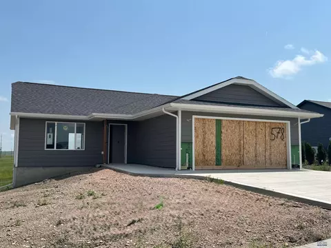 578 Denali Dr, Box Elder, SD 57719