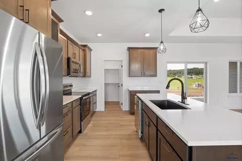 236 Stone Hill Dr, Custer, SD 57730 photo 11