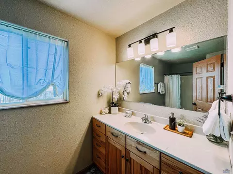 662 Airway Ct, Box Elder, SD 57719 photo 22