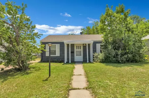 129 E St Patrick, Rapid City, SD 57701