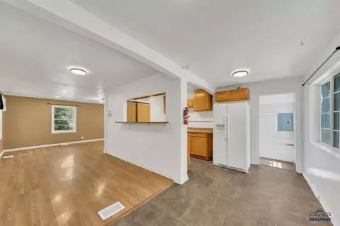 129 E St Patrick, Rapid City, SD 57701 photo 5