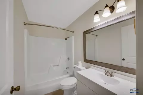 512 Falcon Dr, Box Elder, SD 57719 photo 11