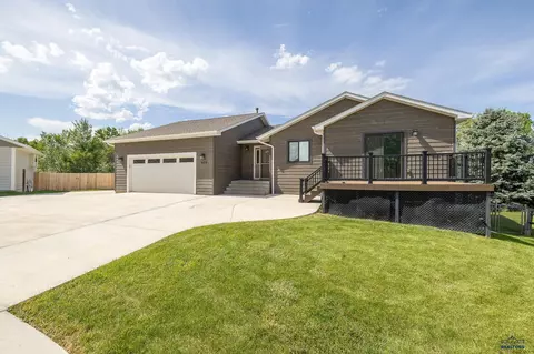 608 Odde Pl, Rapid City, SD 57701