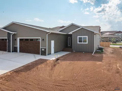 8427 Healing Way, Rapid City, SD 57702