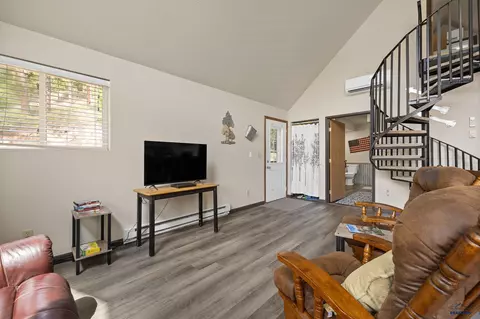 394 Mitchell, Keystone, SD 57751 photo 3