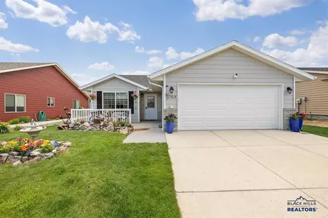 Exterior - 6753 Mulberry Dr, Summerset, SD 57718 photo 3 of 7