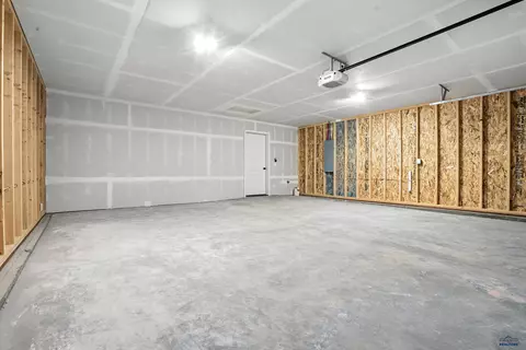 1014 Driver Cir, Wall, SD 57790 photo 25