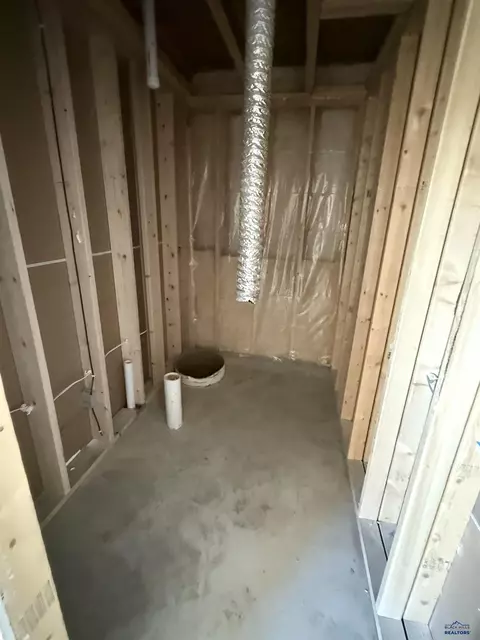 Bath - 672 Eagle Ct, Box Elder, SD 57719 photo 3 of 3
