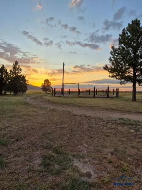 25508 Highlands Rd, Edgemont, SD 57735 photo 2