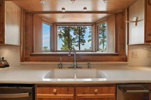 2230 Pasque Loop, Spearfish, SD 57783 photo 9