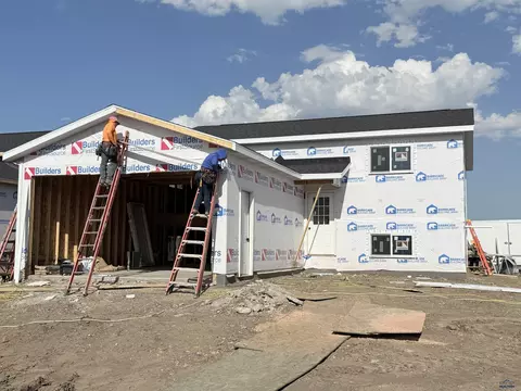 3822 Haralson Ln, Rapid City, SD 57703