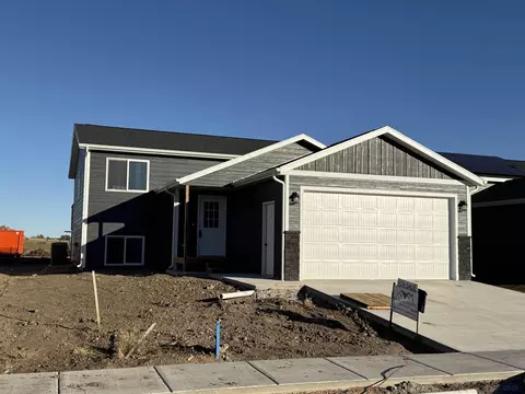 3776 Haralson Ln, Rapid City, SD 57703