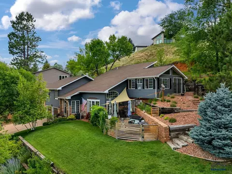 3212 Nicklaus Dr, Rapid City, SD 57702
