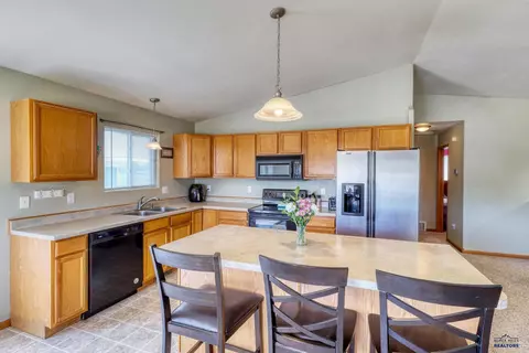 573 Stealth Ln, Box Elder, SD 57719 photo 5