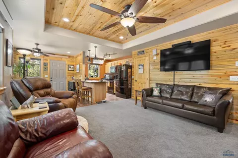 11754 Caledonia Trl, Custer, SD 57730 photo 4