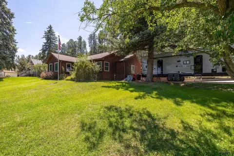 106 Montgomery, Custer, SD 57730 photo 31
